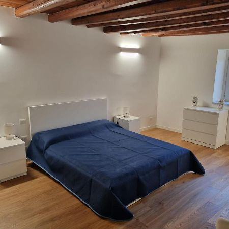 פלרמו Casa Azzurra - Palazzo Del Buonpastore מראה חיצוני תמונה