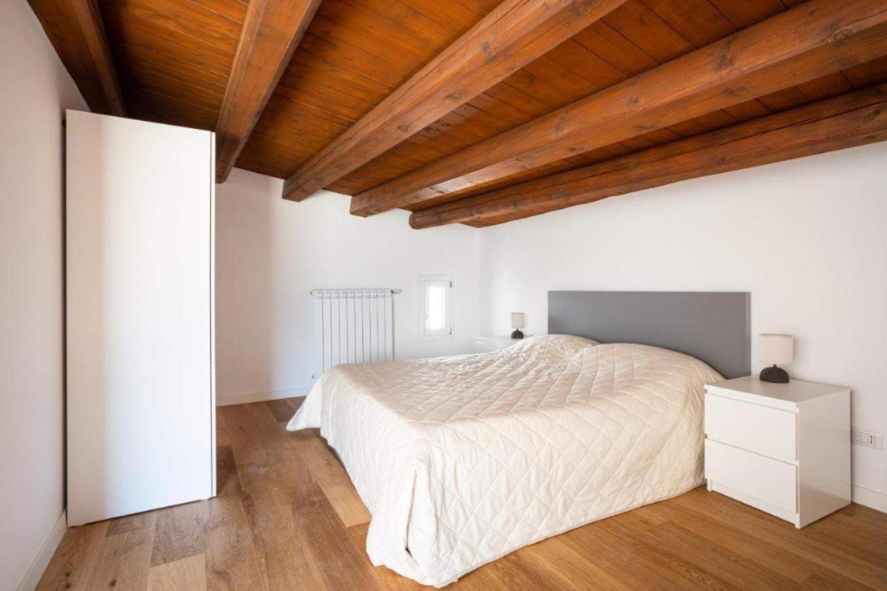 פלרמו Casa Azzurra - Palazzo Del Buonpastore מראה חיצוני תמונה